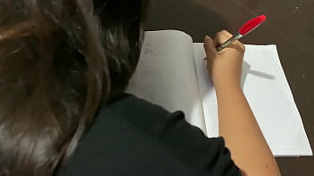 Preview 1 of Dr And Gril - Le ense&ntilde_o a hacer tareas a mi hermanastra y me aprobecho