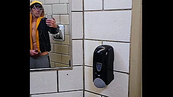 Preview 3 of Xxxsix Movei - truck stop bathroom bate