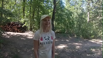 Preview 2 of Femli Sex Sistar Bradar - MARILYN SUGAR GETS LOST IN THE WOODS!