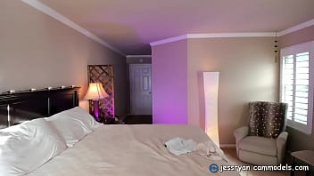 Preview 2 of Hot Sex Sono - PAWG Milf Jess Ryan gives Hot Anal Camshow