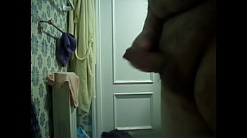 Preview 2 of Big Ass Lesbian Toung In Ass - Paja antes de la ducha
