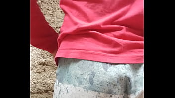Preview 1 of Wife Forced During Burglary - Tirando a roupa e molhando meu rabinho