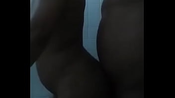 Preview 1 of Hase Allis - D&aacute_ndole en los ba&ntilde_os