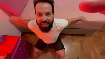 Preview 1 of Teen Skeet Anal - Barbudo mama 41 paus - 8&ordm_ e 9&ordm_ mamadas - V&iacute_deo completo no RED
