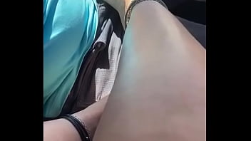 Preview 2 of Teenagers Girls Creem Pie Pussy - Masaje con su pie
