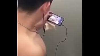 Preview 2 of Malaysia Girl Fuck White Cock - Pego no flagra batendo punheta