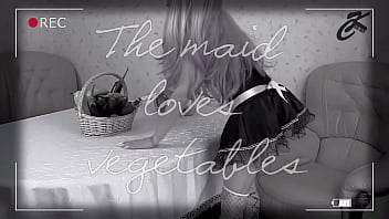 Preview 1 of Donkey Lee - The maid loves vegetables
