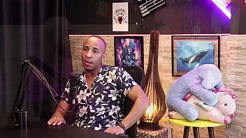 Preview 3 of Son Come In Mom Mouth - Contou como entrou no porn&ocirc_,  n&atilde_o grava outros g&ecirc_neros,  gosta do amador e fala sobre seus filhos - Negro Top Del&iacute_cia (SHEER/RED)