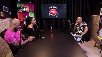 Preview 4 of Son Come In Mom Mouth - Contou como entrou no porn&ocirc_,  n&atilde_o grava outros g&ecirc_neros,  gosta do amador e fala sobre seus filhos - Negro Top Del&iacute_cia (SHEER/RED)