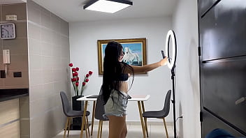 Preview 1 of Beautiful Mother Porn Education - Mi peque&ntilde_a hermanastra me pide ayuda con sus redes sociales y me la follo duro por el culo mientras le ayudo.