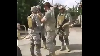 Preview 1 of American Teen Porn Video - Militares entrenando