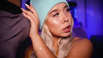 Preview 2 of Noty Amirken - Blonde with a cute face loves to suck her boyfriend&#039_s cock while wearing his boxers