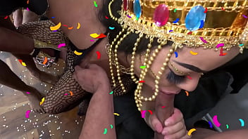 Preview 2 of Mom Ducks Sleeping Son - Carnaval Mattos Movies - a suruba rolou solta anal no pelo e gozadas dentros