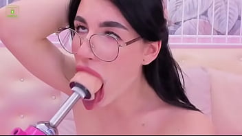 Preview 1 of Mamame La Cuca - Eye Rolling deepthroat