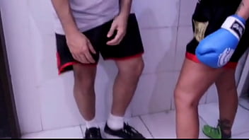 Preview 1 of Petite Silms - Boxe e sexo &eacute_ perfeito pra uma foda hard