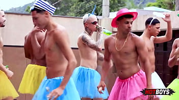 Preview 1 of Iporn Com - Mega orgia de carnaval 2024! - Hotboys