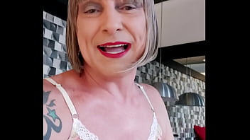 Preview 3 of Boso Pinay Umiihi - Muitas surpresas est&atilde_o por vir amores!!! Titia vai triturar!!