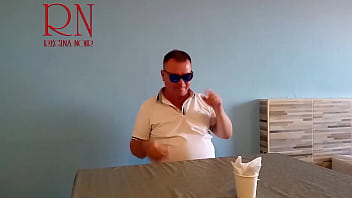 Preview 1 of Tuging Daddy - Naked waitress. Restaurant guest eats from the waitress&#039_s navel. FULL TEASER