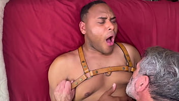 Preview 2 of Tube Ian Scott - Compartiendo su juguetito