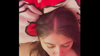 Preview 4 of Kareena Kapoor Ki Chut Ka Photo - Puta latina da una rica mamada y termina con su lechazo en la boca | MinnieSoulDays