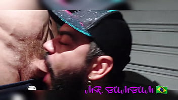 Preview 3 of Dickpov - SEXO EM P&Uacute_BLICO.  TRANSANDO COM O GRINGO ATR&Aacute_S DO CARRO DA LAVANDERIA ( COMPLETO NO RED E SUBSCRI&Ccedil_&Atilde_O)