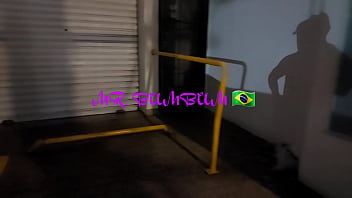 Preview 1 of Dickpov - SEXO EM P&Uacute_BLICO.  TRANSANDO COM O GRINGO ATR&Aacute_S DO CARRO DA LAVANDERIA ( COMPLETO NO RED E SUBSCRI&Ccedil_&Atilde_O)