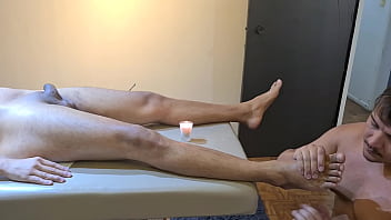 Preview 3 of Dutch T - 31 - massagem velas hot com um amazonense e um baiano
