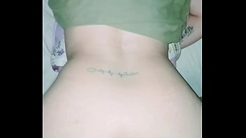 Preview 1 of Fisting Squirt Oil - Un video caserito con mi vecino de cuatro follando hasta que que corre dentro de mi panocha.