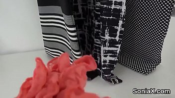 Preview 1 of Xxx 3gi Videoblood - Unfaithful uk milf lady sonia displays her big boobies
