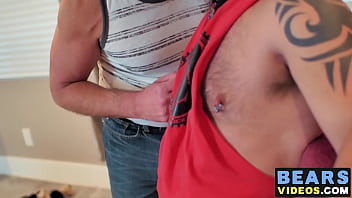 Preview 2 of Hot Arab Lady Hd Porn - Experienced bear thrusts his hairy boner in fat cub ass