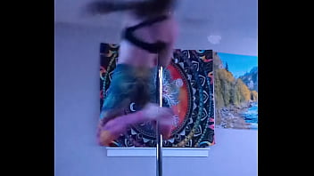 Preview 1 of Mom And Son Mtarjam - Pole dancing fast spinning