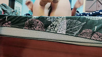 Preview 1 of Devar Bhabhi Ki Chudai Videoe - सौतेले भाई ने शांतिपूर्वक मल्लू सौतेली बहन को चोदा,  सुखद अंत हिंदी पोर्न