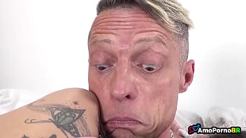 Preview 1 of Free Porn Candidate - Est&aacute_ hora de mas cada um vai pro seu quarto