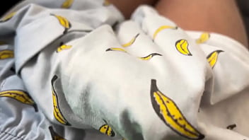 Preview 2 of Arb Porn Star Mia Khalifa - Banana. Boa tarde,  pessoal!