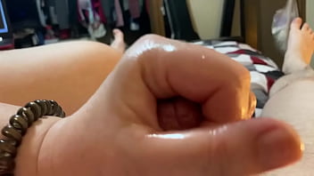Preview 3 of Spraw - Amateur wife pussy cumming and handjob with cumshot close up