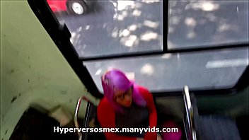Preview 2 of Chunky Japanese Girls - La chica de Hyperversos se masturba en el cami&oacute_n