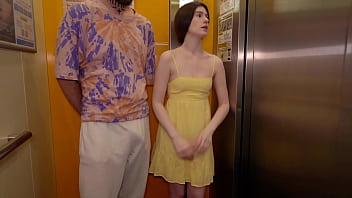 Preview 1 of Miku Airi Cum On Face - I CAUGHT A CUTE GIRL HOT PEARL NEAR THE ELEVATOR