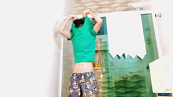 Preview 1 of Ask Autograph - Skinny twink amateur Henry Evans masturbates hard dick solo