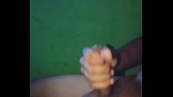 Preview 2 of Sex Dog Hours - Novinho bate uma punheta pensando na novinha