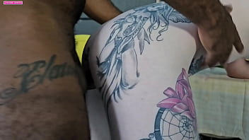Preview 3 of Shemale Tied Up Bondage Gay - TRANSEI COM MARIDO DA MINHA AMIGA ENQUANTO ELA FOI COMPRA LEITE