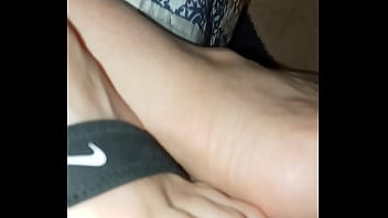 Preview 2 of Army Mmm Vidios - Wife toes cumshot flip flops
