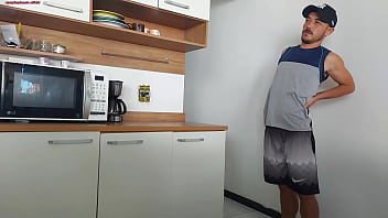 Preview 1 of Www Thard Jender Nice Xxx - sexo arriscado,  meu marido no banho e eu transando com amigo dele,  quase fomos pego.