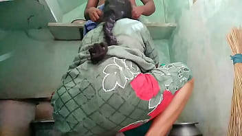 Preview 1 of German Squirt Brutal - desi aunty have a sex in bathroom