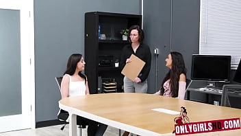 Preview 1 of Indian Kerala Girl Heard Rap - Study Dummies Eliza Ibarra,  Whitney Wright,  Casey Calvert