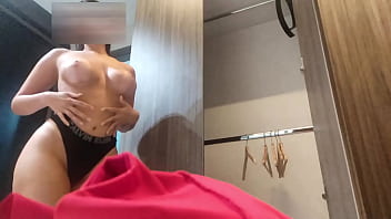 Preview 1 of Japanese Squirteb - CAMARA ESP&Iacute_A A MI HERMANASTRA CALIENTE