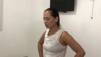 Preview 1 of Raylene Story - que locura la de mi madrastra me llama para que la folle cuando mi padre se va al trabajo