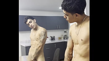 Preview 3 of Gay Bar Ass Licking - V&iacute_deo de verificaci&oacute_n