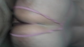 Preview 2 of Xxxxw Hour 1 2 - POV filmo con el celular a mi novia con su tanga abierta mientras hacemos webcam