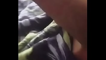 Preview 4 of Yahivis - Amigo me manda su verga