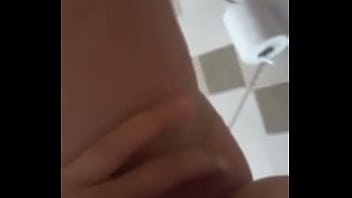 Preview 3 of Hot Sex Ankle Socks Job - Me masturbando gostoso